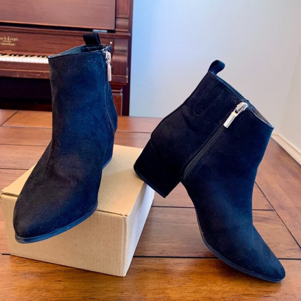 NEW "a new day" Ankle Booties (black) 7.5